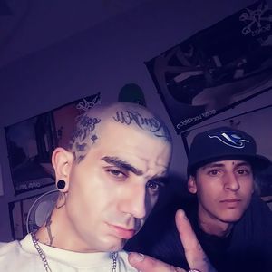 Meet your Posher, Roman